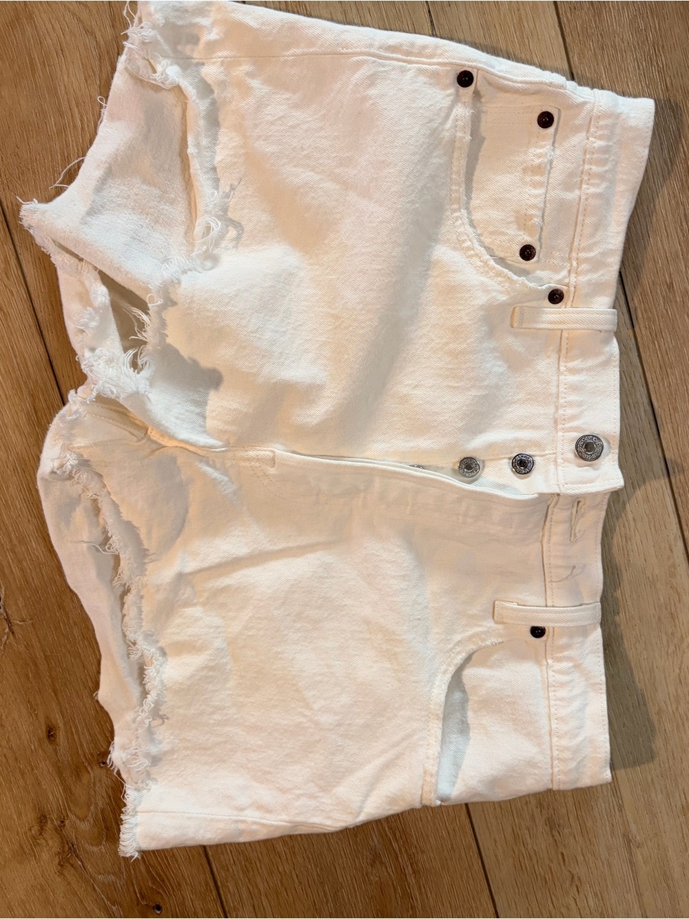 Levi's White Distressed Frayed Hem Denim Shorts